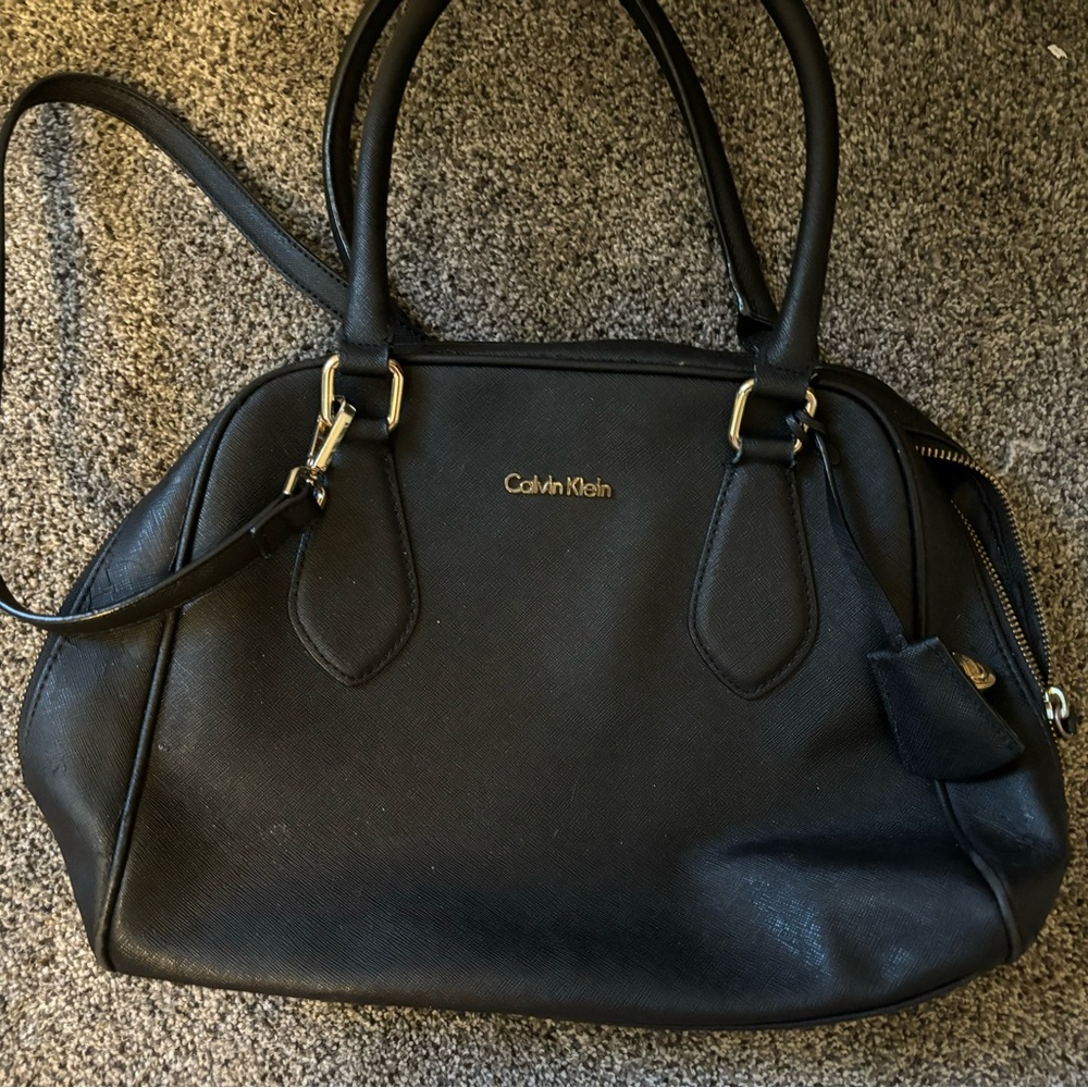 Calvin Klein Purse, barely used, black with gold details